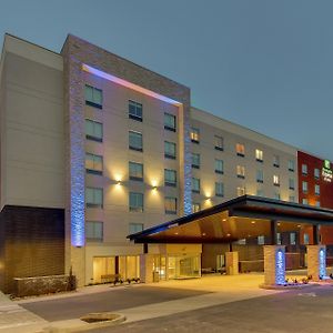 Holiday Inn Express & Suites - Nashville Metrocenter Downtown By Ihg